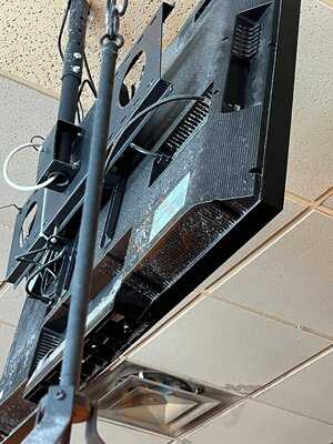 Cricketers British Pub & Restaurant