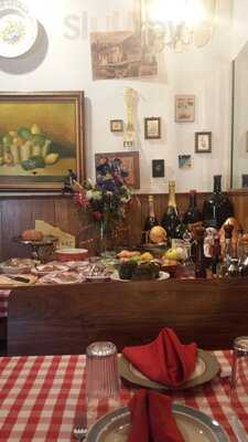La Trattoria Restaurant