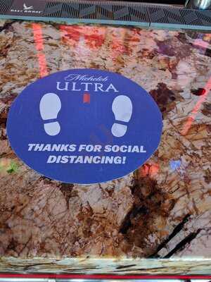 London's Pub And Grill