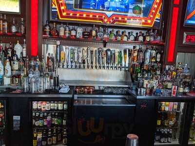 London's Pub And Grill