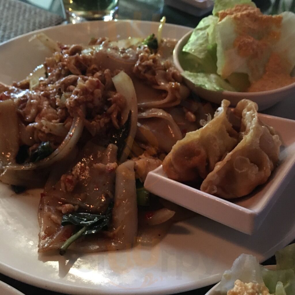 Sabaidee Thai & Sushi Bar