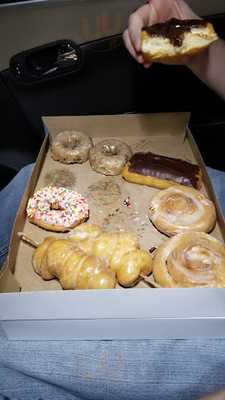 Dan's Variety Bakery