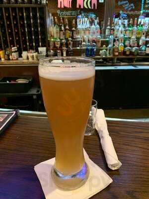 Half Moon Restaurant & Brewery