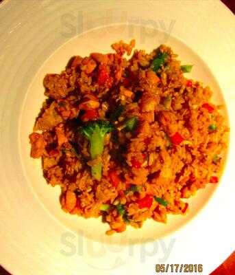 Aki Steak House And Sushi Bar