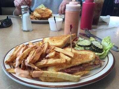 Norm's Cafe