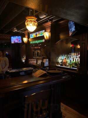 Brannigan's Irish Pub