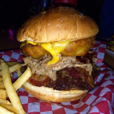 Speedway 805 Grill & Bar