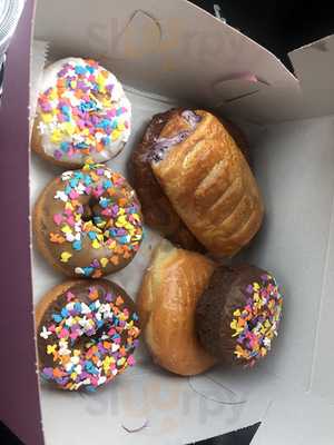 Donut And Muffin Factory