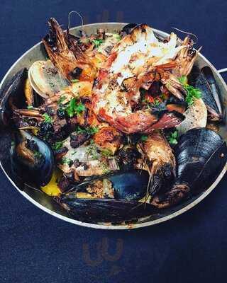 Harrigan's Cafe & Wine Deck