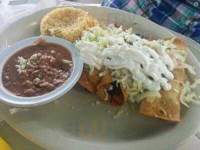 La Quebradita Mexican Grill