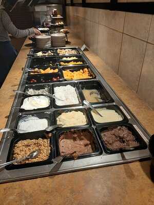 Hoss's Steak & Sea House