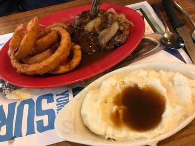 Hoss's Steak & Sea House