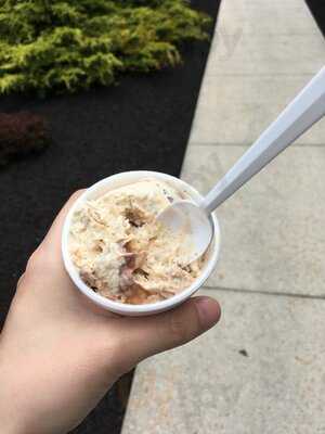 Windy Knoll Farm Market And Creamery