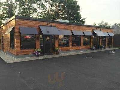 Christos Pizza & Restaurant