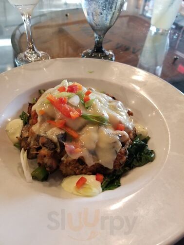 37 Cedar Restaurant & Bar