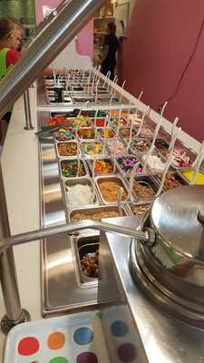 Sweet Frog Premium Frozen Yogurt