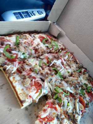 Jim's Razorback Pizza