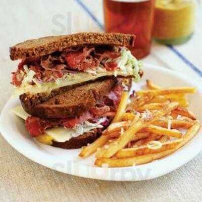 Jim's Razorback Pizza