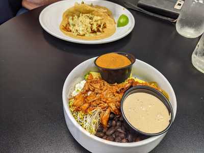 4 Roots Juice Bar And Cafe