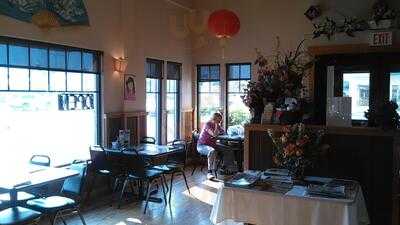 Charlie Wong's Saigon Garden