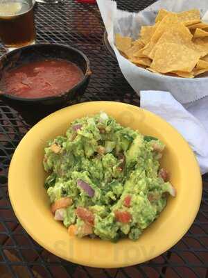 La Huerta Bar And Grill