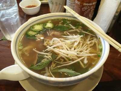 Golden Noodle And Grill