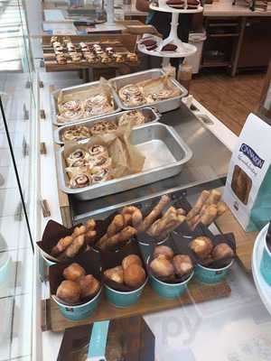 Cinnabon