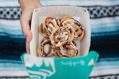 Cinnabon