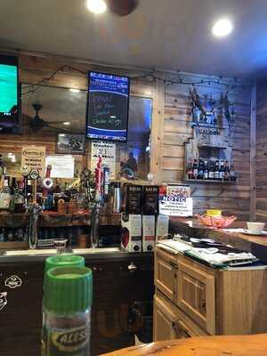 Buster's Restaurant & Saloon