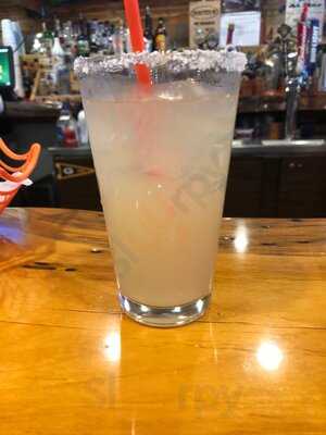 Buster's Restaurant & Saloon