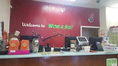 Wok & Roll