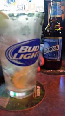 Royal Bear Pub And Restaurant