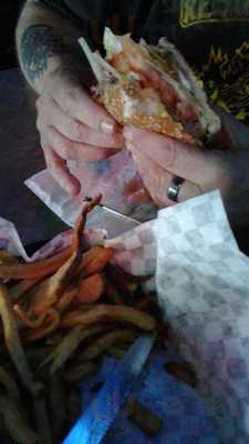 Royal Bear Pub And Restaurant