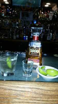 Islander's Restaurant And Bar