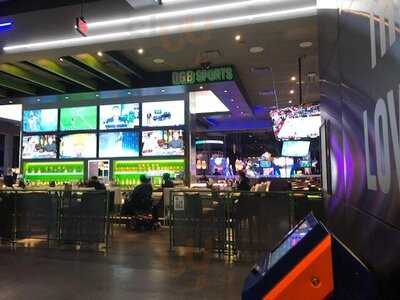 Dave & Buster's Auburn - King