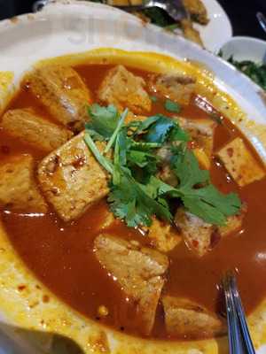 Good Eats Bar And Restaurant