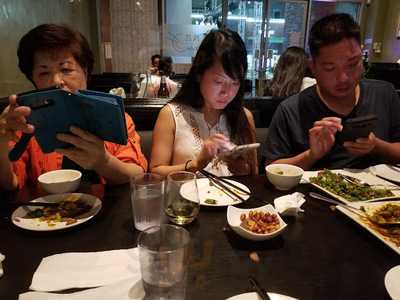 Good Eats Bar And Restaurant