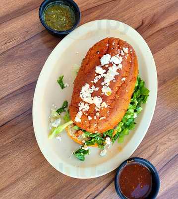 El Huarache De Dona Chela Restaurant