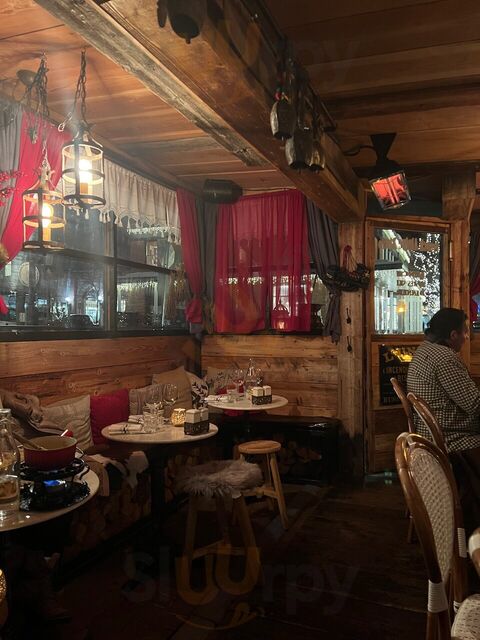 French Alpine Bistro - Creperie Du Village