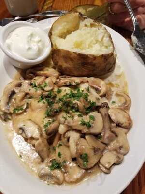 Rudy's Hideaway Lobster House & Bar