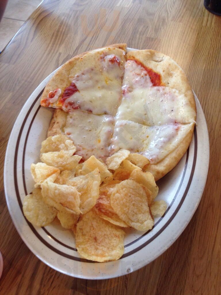 Dominic's Deli & Eatery