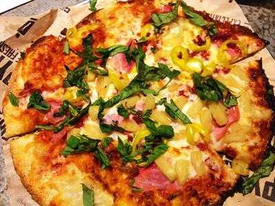 Pyros Fire Fresh Pizza