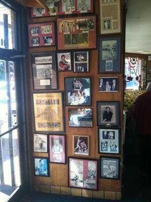 Dick's Hot Dog Stand