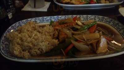 Tub Tim Thai & Sushi