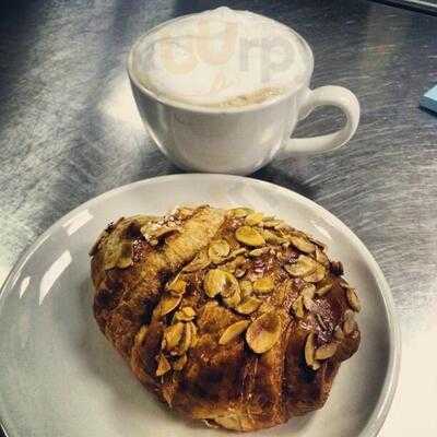 Helena's Chocolate Cafe & Creperie