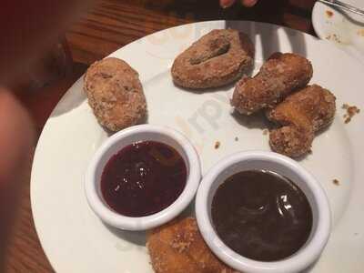 Smokey Bones Wellington