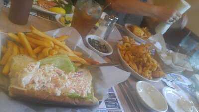 Makris Lobster & Steak House