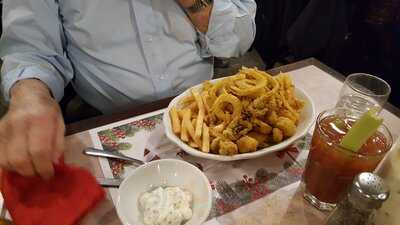 Makris Lobster & Steak House