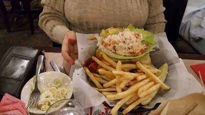 Makris Lobster & Steak House