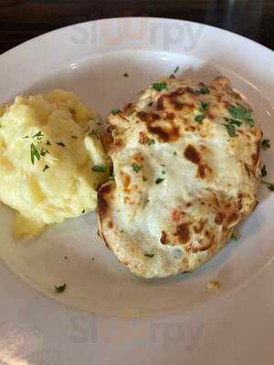 Fiddlers Bar & Grille